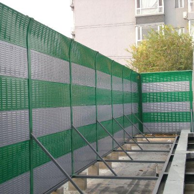 設(shè)備降噪聲屏障使用什么材質(zhì)？